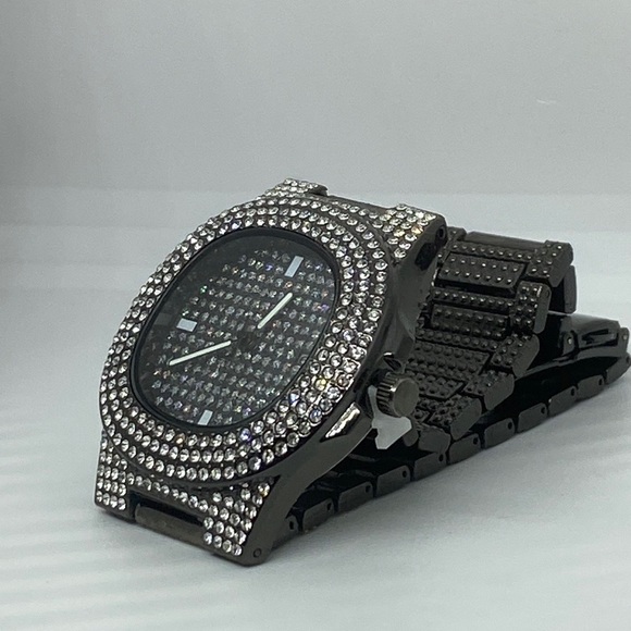 Hip Hop Blinged out Watch - Picture 3 of 3